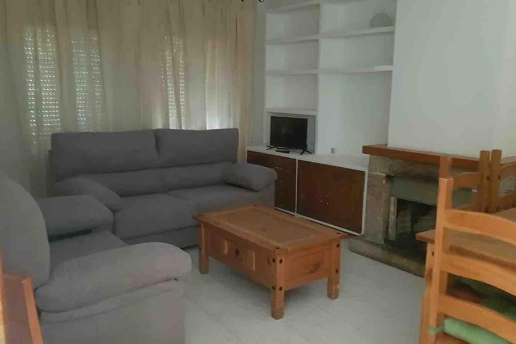 Adosado Dr Fleming 12 Villa Poyales Del Hoyo Ngoại thất bức ảnh